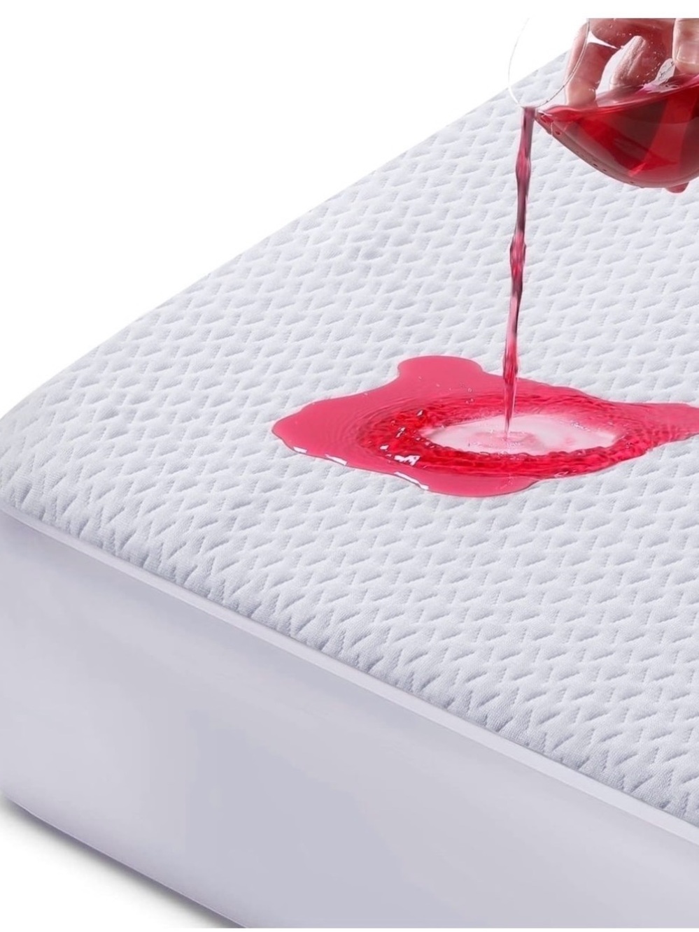 Demonia White Breathable Waterproof Mattress Protector